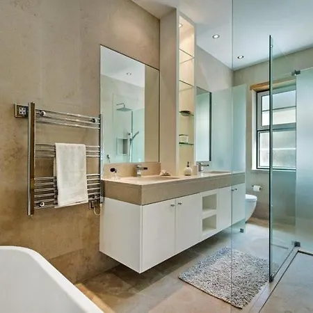 Quinta Do Lago Sleeps 10 Pool Air Con T607904 *