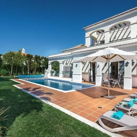 Quinta Do Lago Sleeps 10 Pool Air Con T607904 * 알만실