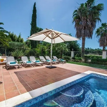 빌라 Quinta Do Lago Sleeps 10 Pool Air Con T607904 *